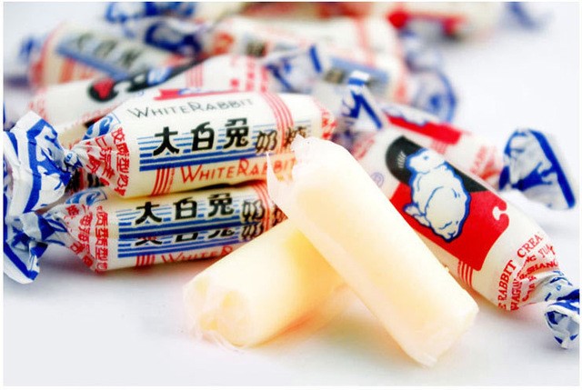 White Rabbit Candy - Travel candle